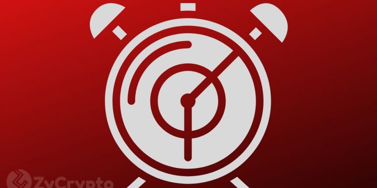 Bitcoin miners generating fewer coins than what is being sold: Is BTC at risk of severe capitulation?